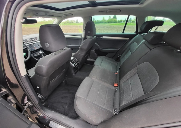 Skoda Superb cena 31500 przebieg: 259500, rok produkcji 2016 z Augustów małe 497